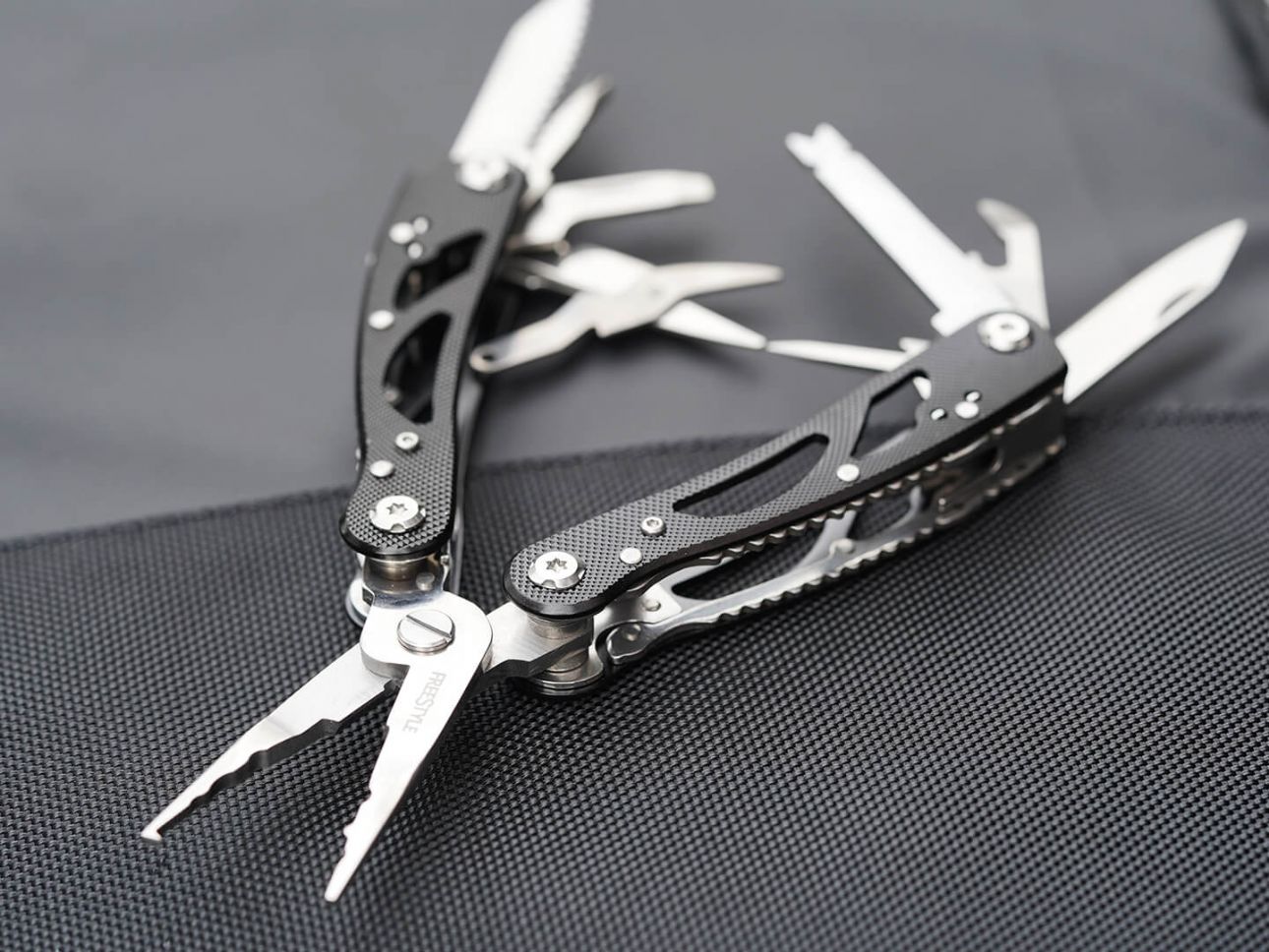 Spro Freestyle Folding 13-in-1 Multi-Tool